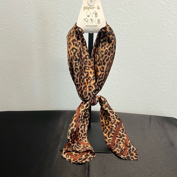 Piper K | Leopard Print Scarf - Picture 1 of 3